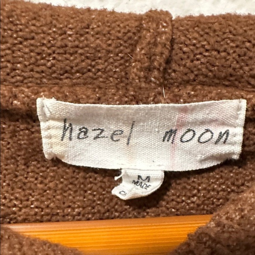 Hazel Moon Women's Brown Cable Knit Cropped Hooded Pullover Sweater Size M - Picture 3 of 10